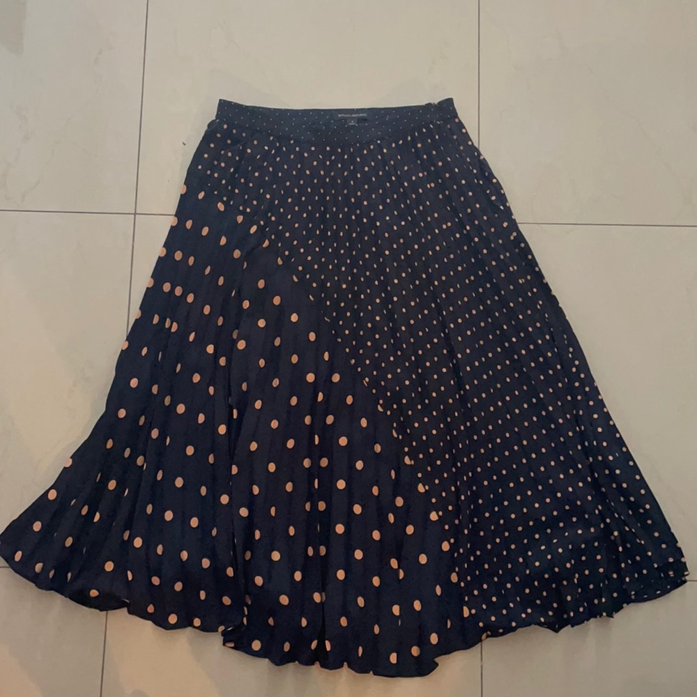 Polka-dotted skirt